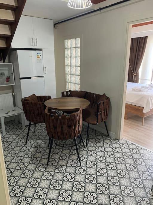 Sehir Merkezinde,Dublex Apartman チャナッカレ エクステリア 写真